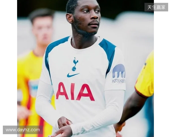 天空记者：热刺目前无意提前终止穆阿尼的租借合同