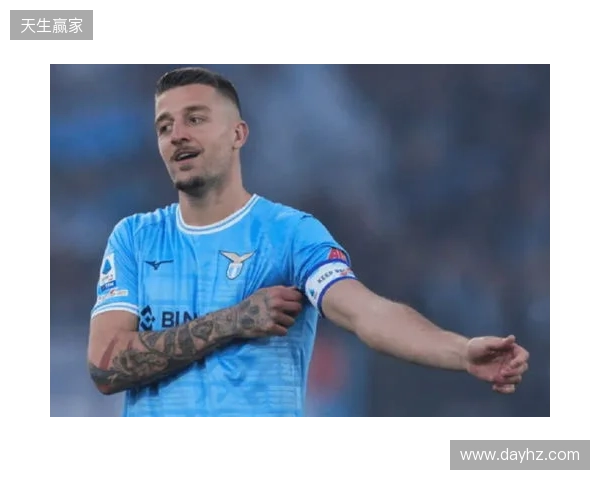 莫雷托：莱奥已就闹脾气向米兰全队道歉，他今夏仍可能离队