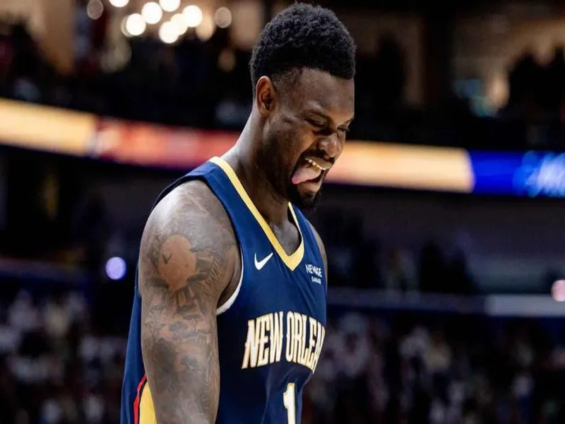 天秀！绍尔后场启动人球分过连过3人+不看人传球，贝维斯打门被扑